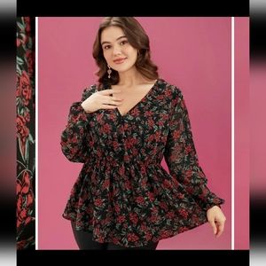 NWOT, BloomChic floral blouse, size 22/24 peplum waist, snap closure at chest